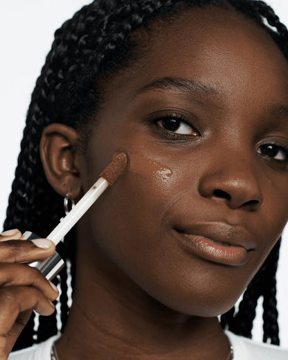 Beyond Perfecting™ Foundation + Concealer - US 3516