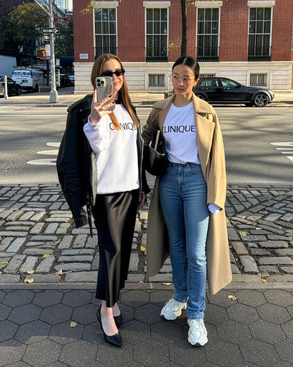Limited Edition Clinique Sweatshirt in White - US 1852