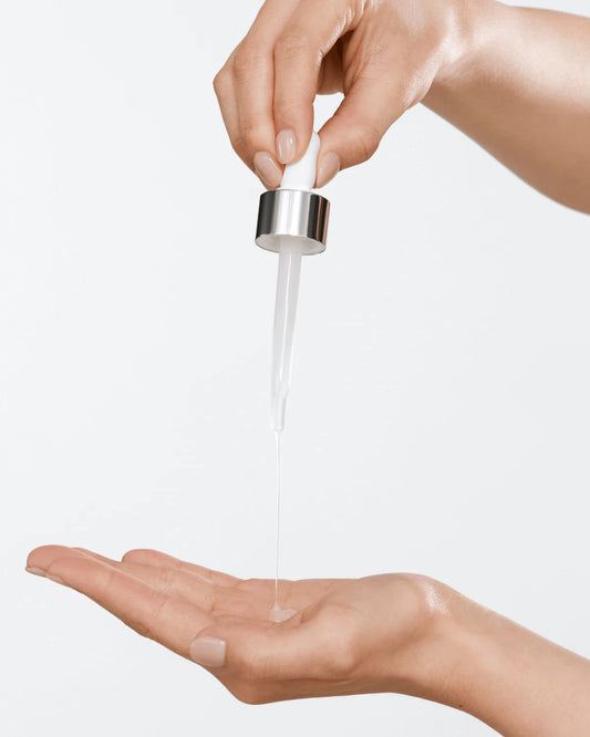 Acne Solutions™ Acne + Line Correcting Serum - US 2766
